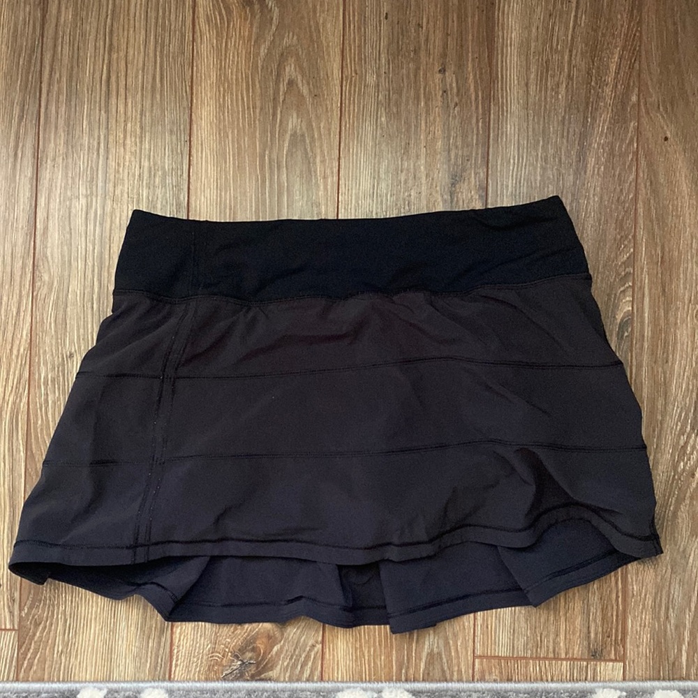 Lululemon pace rival mid rise skirt